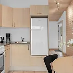 Lovely In With Kitchen 펜션